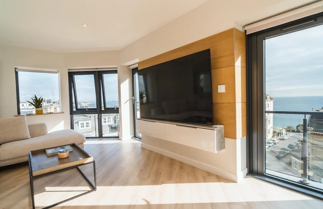 Westcliff Penthouse-1